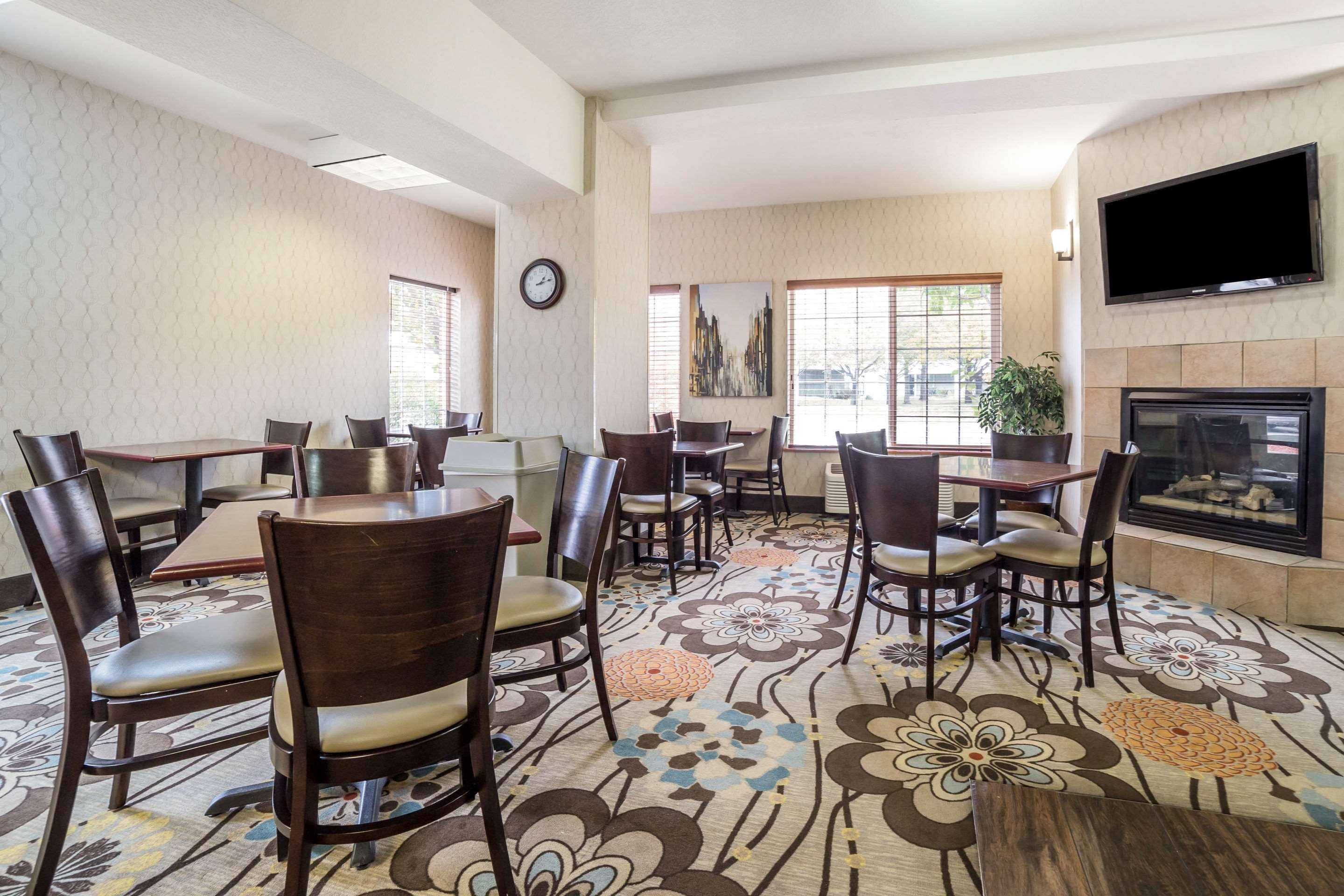 Comfort Suites Airport Солт Лейк Сити Екстериор снимка